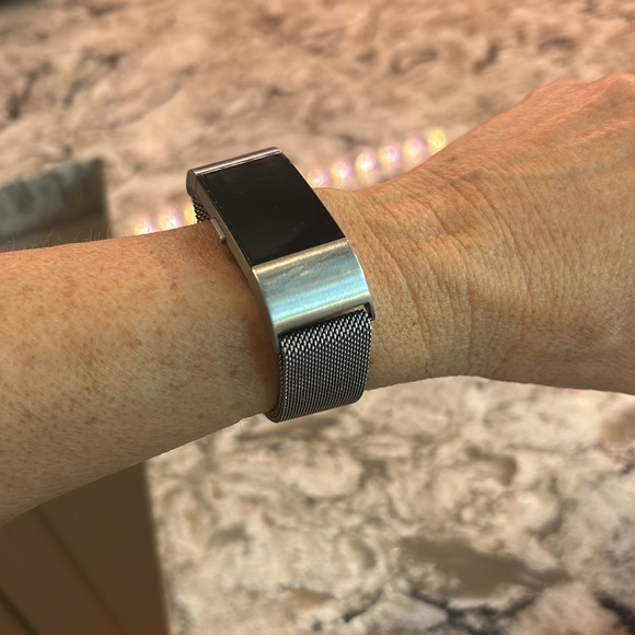 Fitbit Charge 2 HR Activity Tracker - Excellent Condition ⌚️🏃🏽‍♀️ - Picture 8 of 8